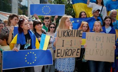 Liderët evropianë e cilësojnë si ditë të mirë për Evropën, statusin e kandidatit për anëtarësimin në BE të Ukrainës dhe Moldavisë