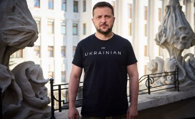 Zelensky porosit qytetarët: Do të rikthejmë të gjitha qytetet, dhe sërish do të jenë nën kontrollin e Ukrainës