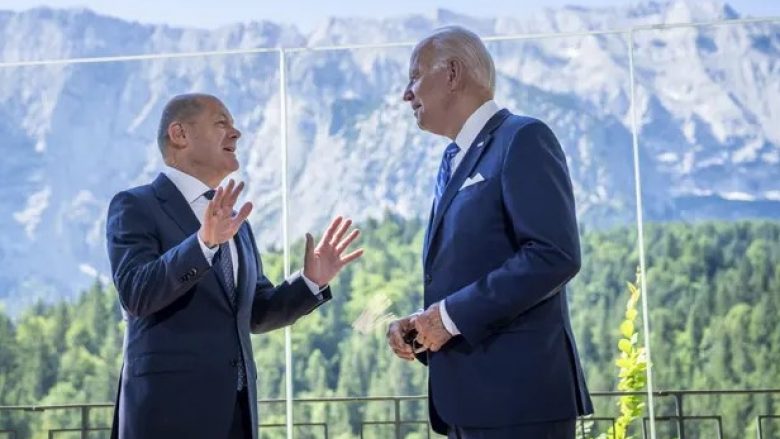 Samiti i G7-ës, Biden dhe Scholz takohen në alpet bavareze – presidenti amerikan lavdëron nikoqirin për lidershipin