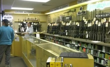 Kryeministri kanadez paralajmëroi ndalimin e shitjes së armëve, qytetarët në mënyrë masive po blejnë