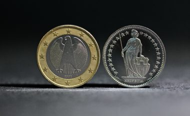 Euro bie nën nivelin e frangut zviceran
