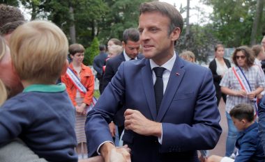 Sipas projeksioneve, Macron humb shumicën absolute në Parlament