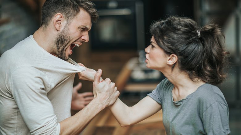 A jeni fjalosur ndonjëherë me një psikopat? Ja dy shenja që tregojnë se i dashuri juaj mund të jetë i tillë