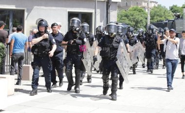 Policia deklarohet për protestën e veteranëve: Ne nuk përdorëm gaz lotsjellës – janë lënduar dy policë dhe një qytetar