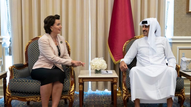 Ish-presidentja Jahjaga dhe Emiri i Shtetit të Katarit, flasin për krizën ekonomike si pasojë e pandemisë dhe luftës në Ukrainë