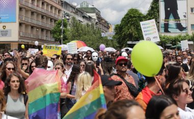 Mbahet “Parada e Krenarisë” në Prishtinë – marrin pjesë disa figura politike