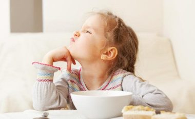 Fëmija im papritmas nuk do të hajë atë që e adhuronte: Çfarë mund të bëni për t’u kthyer në normalitet