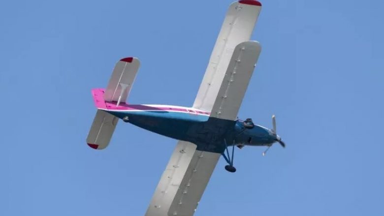 Zhduket në mënyrë misterioze aeroplani mbi Rusi