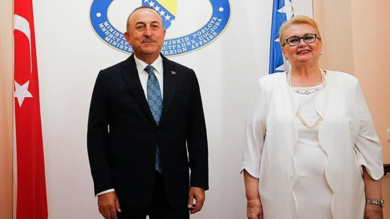 Turqia nuk do të lejojë një konflikt të ri në Bosnje dhe Hercegovinë, thotë ministri i Jashtëm turk