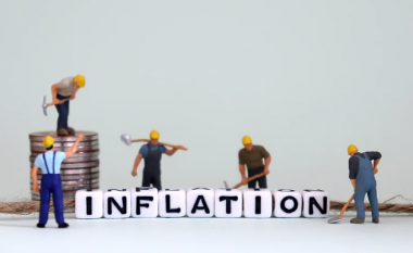 Pesë arsye pse pagat nuk rriten fare ose aspak gjatë inflacionit