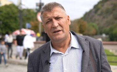 U tha se kërcënoi përmes telefonit kryetarin e Prizrenit – flet Zafir Berisha: Jam në Himarë nuk e di çka po ndodh, por nuk qëndrojnë ato lajme