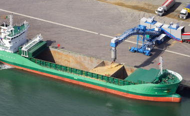 Stoltenberg: Greqia e gatshme të sigurojë anije për të eksportuar grurë nga Ukraina