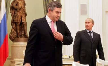 Vesi i Putinit për t’i frikësuar mysafirët e tij – Gordon Brown zbulon se si ‘e kërcënoi’ presidenti rus gjatë një vizite në Moskë në vitin 2006