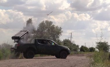 E hoqën nga një helikopter të rrëzuar rus, ukrainasit e vendosën raketahedhësin në një veturë Mitsubishi – tregojnë rezultatin