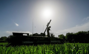 Suedia do t’i ofrojë më shumë ndihmë ushtarake vendit ukrainas, duke përfshirë raketa kundër anijeve