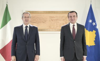 Kurti takoi nënsekretarin italian, flasin për raportet mes dy vendeve dhe tërheqjen e investimeve në Kosovë