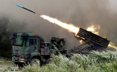 Amerika po dërgon armë me vlerë 450 milionë dollarë në Ukrainë - paketa përfshin edhe raketahedhës të fuqishëm