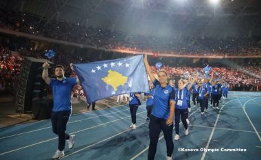 Parakalimi i sportistëve kosovarë në hapjen e Lojërave Mesdhetare