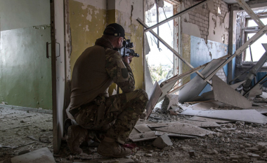 Çeçenët që luftojnë kundër Rusisë në vijën e frontit në Ukrainë