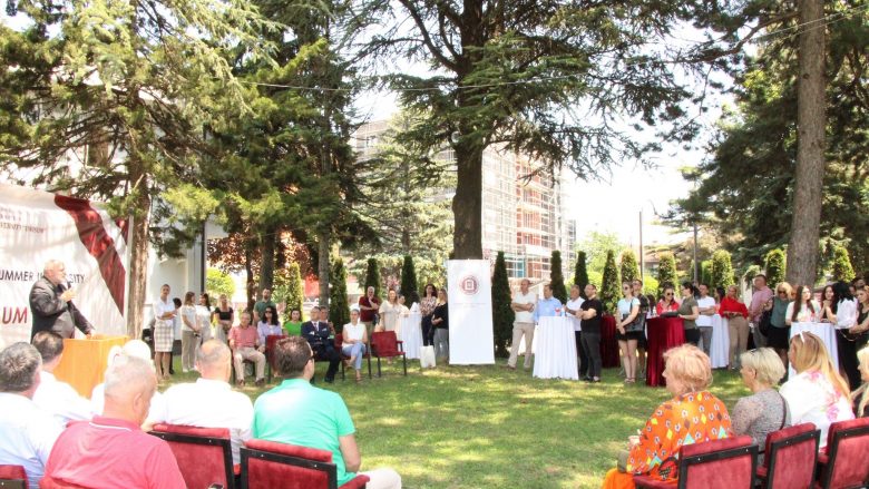 Universiteti ‘Haxhi Zeka’ hap për herë të parë programin e Universitetit Ndërkombëtarë Veror
