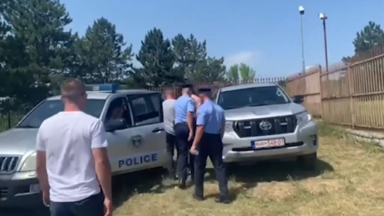 Shoqërohet në polici një shtetas i Serbisë, në festën e Vidovdanit bënte thirrje dhe nxiste urrejtje e përçarje