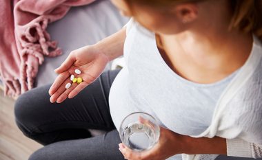 Gratë shtatzëna që marrin ilaçe për epilepsi kanë deri në katër herë më shumë gjasa të kenë fëmijë me autizëm ose aftësi të kufizuara në të mësuar, paralajmëron studimi