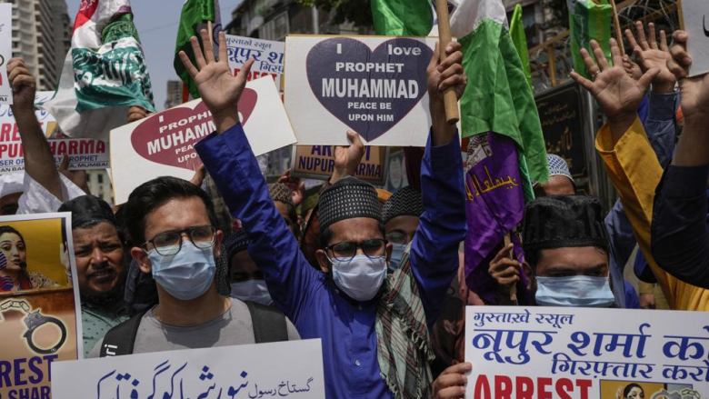 Vendet islame kritikojnë ashpër Indinë pas komenteve fyese ndaj Islamit