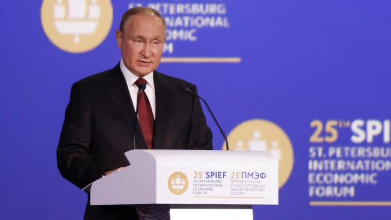 Pas sulmeve kibernetike në Rusi, Putin mban “fjalimin e rëndësishëm”: Perëndimi fajtor për krizat në botë