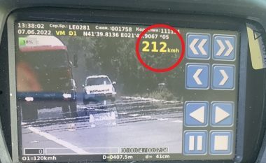 Me shpejtësi 212 km në orë, shoferi bie në radarin e policisë së Maqedonisë