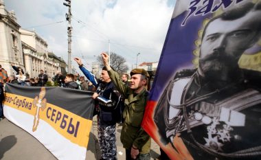 Partitë e ekstremit të djathtë në Serbi po e ‘mbajnë peng’ presidentin Aleksandar Vuçiq mbi Ukrainën