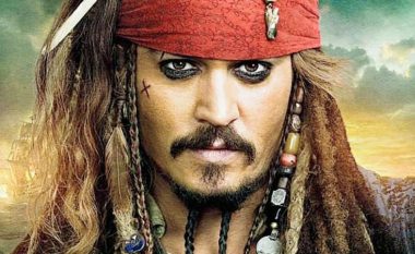 Depp thuhet se ka marrë ofertë prej 301 milionë dollarësh për t’u rikthyer në “Pirates of the Caribbean”