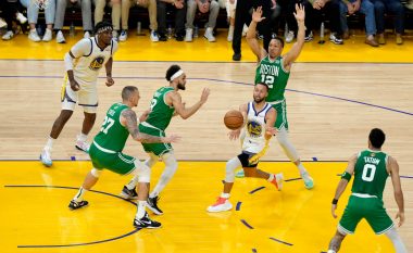 Curry fantastik në ndeshjen e dytë, Warriors barazojnë gjithçka ndaj Celtics