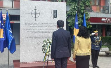 Krerët e shtetit nderojnë edhe ushtarët e rënë të NATO-s gjatë shërbimit në Kosovë