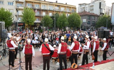 Mbahet “Sofra Tradicionale” në Ferizaj