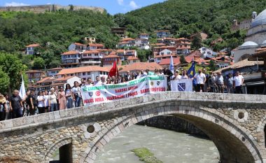 Në Prizren mbahet marsh paqeje për viktimat e gjenocidit në Srebrenicë