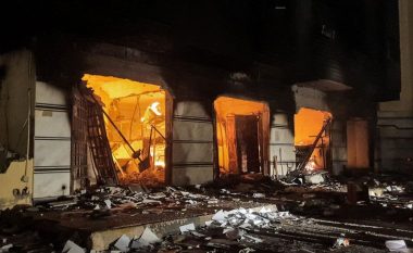 Protestuesit libianë sulmojnë ndërtesën e parlamentit