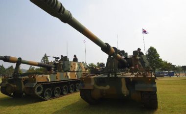 Polonia blen tanke, njësi artilerie dhe aeroplanë luftarakë nga Koreja e Jugut – për të zëvendësuar pajisjet që i dhuroi Ukrainës