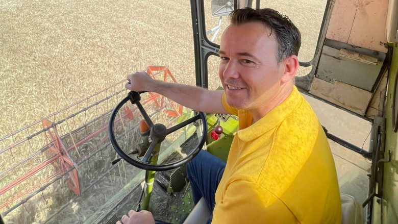 Peci demanton kryetarin e Federatës Sindikale të Bujqve: S’ka vend për panik, kemi 33 për qind më shumë sipërfaqe të mbjella me drithëra