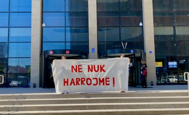 Gjykimi ndaj Krivaqës e Sejdiut, aksion simbolik te Gjykata në Ferizaj