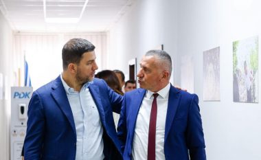 Krasniqi takohet me Kamberin: Zëri i tij do të jehojë guximshëm edhe këtë mandat në Kuvendin e Serbisë