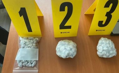 Arrestohen tre të dyshuar për posedim dhe shpërndarje të drogës në Vushtrri