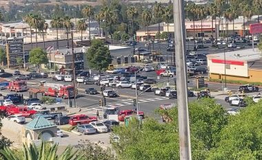 Dy të vrarë dhe disa të tjerë të plagosur nga të shtënat në “një shfaqje të makinave” në Los Anxhelos