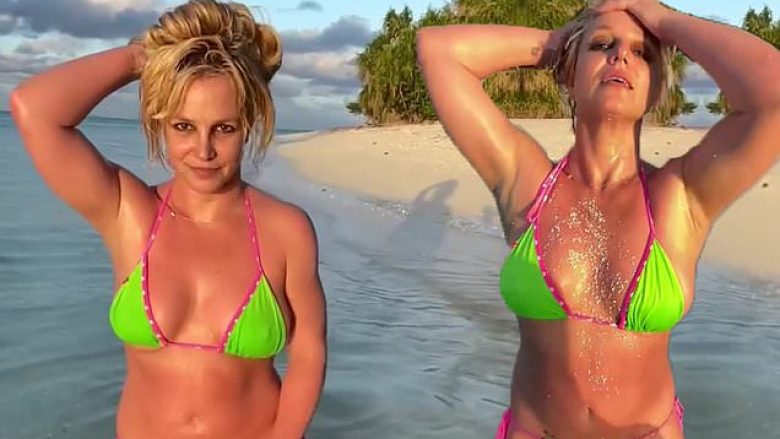 Britney Spears tregon barkun e tonifikuar me bikini ndërsa shijon muajin e mjaltit me bashkëshortin Sam Asghari