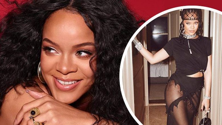 Rihanna planifikon të degëzojë perandorinë e saj të modës Fenty me lansimin e ardhshëm të linjës së kujdesit të flokëve