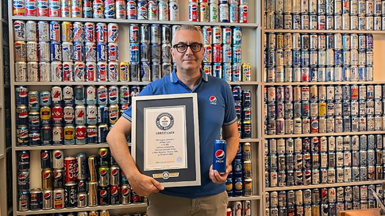 Italiani hyn në librin e rekordeve për grumbullimin e kënaçeve të Pepsit