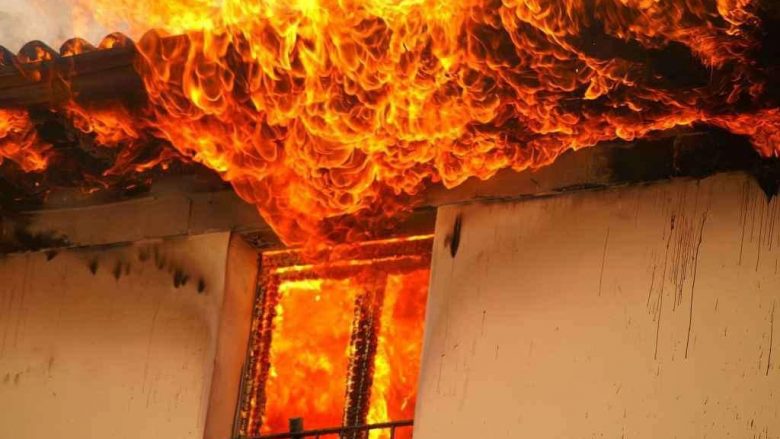 Digjet një shtëpi në Ferizaj, nuk raportohet për të lënduar