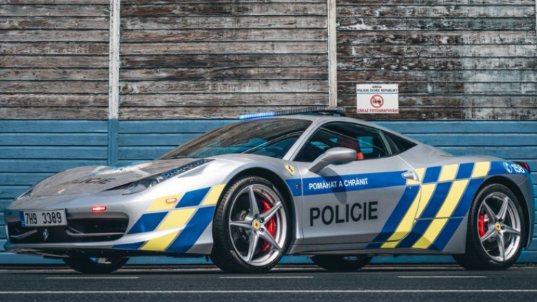 Policia çeke do ta përdorë Ferrarin të konfiskuar nga kriminelët