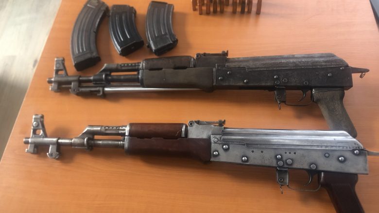Operacioni policor “Bjeshka  2022” në Junik, gjenden armë ilegale në stane dhe arrestohet një 68 vjeçar