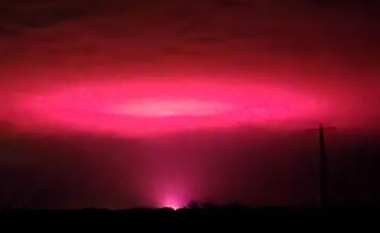 Zbulohet misteri i dritës misterioze rozë në Australi