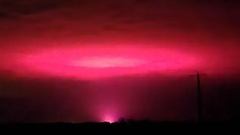 Zbulohet misteri i dritës misterioze rozë në Australi